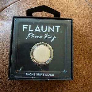 Flaunt phone ring, cream colored, NWT